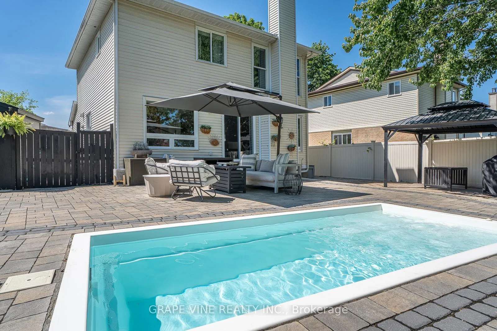 Photo 12 of 79 Homestead Street, Ottawa, Borden Farm/Stewart Farm/Carleton Heights/Parkwood Hills — HOMEH