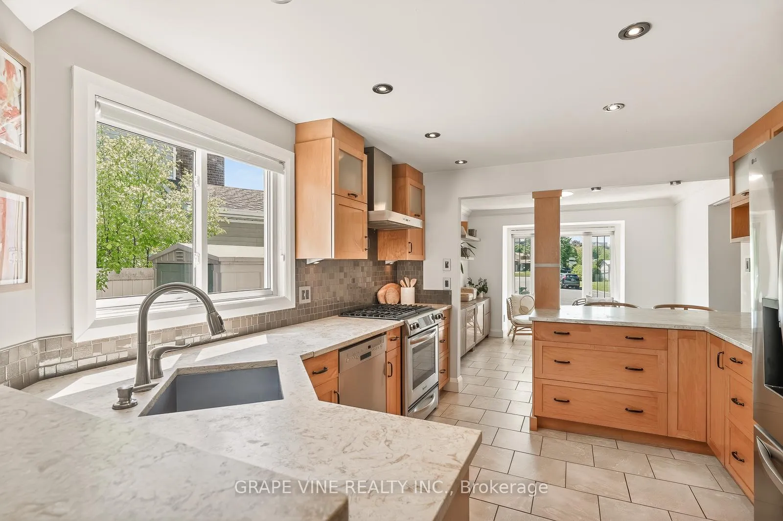 Photo 22 of 79 Homestead Street, Ottawa, Borden Farm/Stewart Farm/Carleton Heights/Parkwood Hills — HOMEH