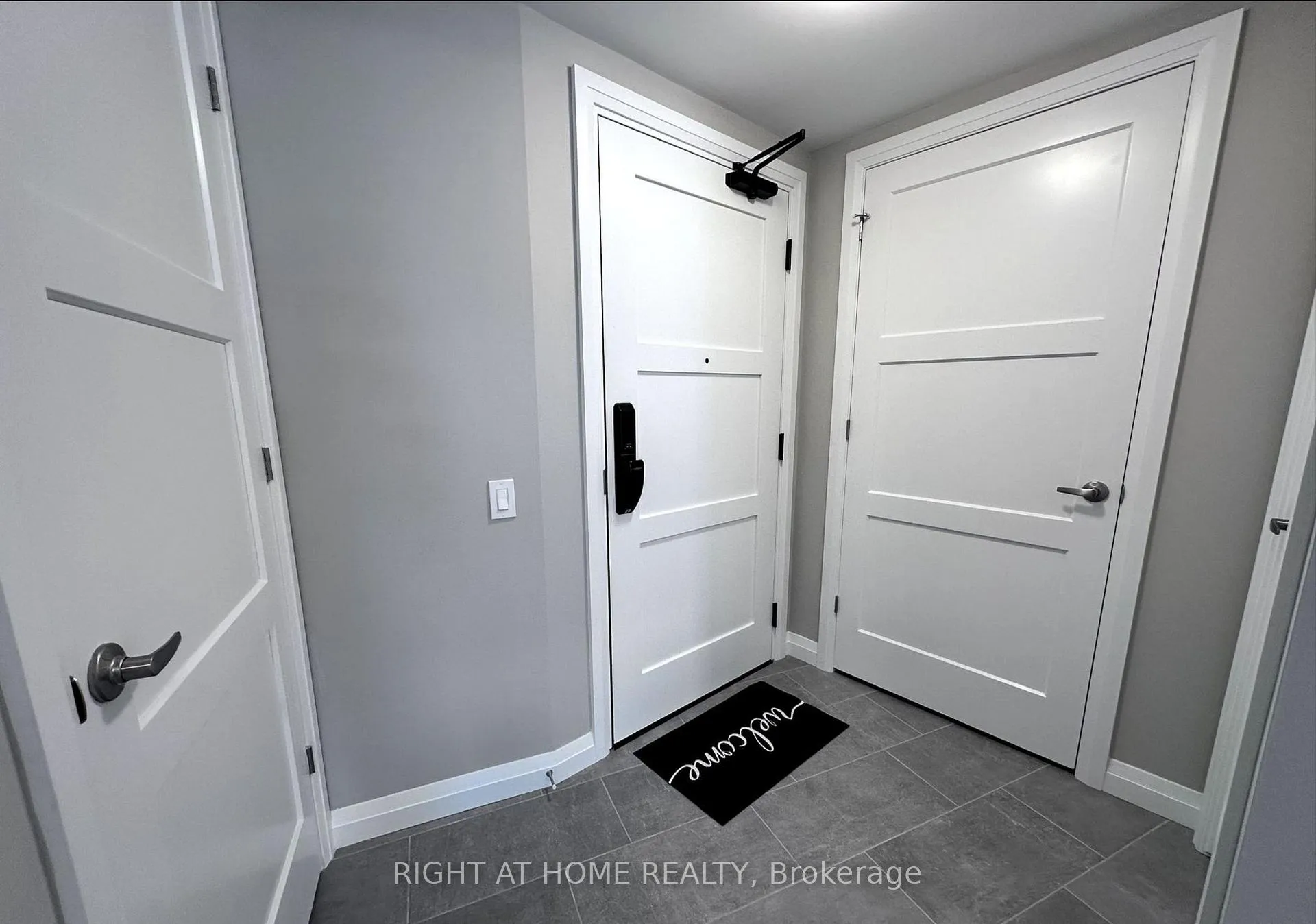 Photo 3 of Unit 511, 93 Arthur Street S, Guelph, St. Patrick's Ward — HOMEH