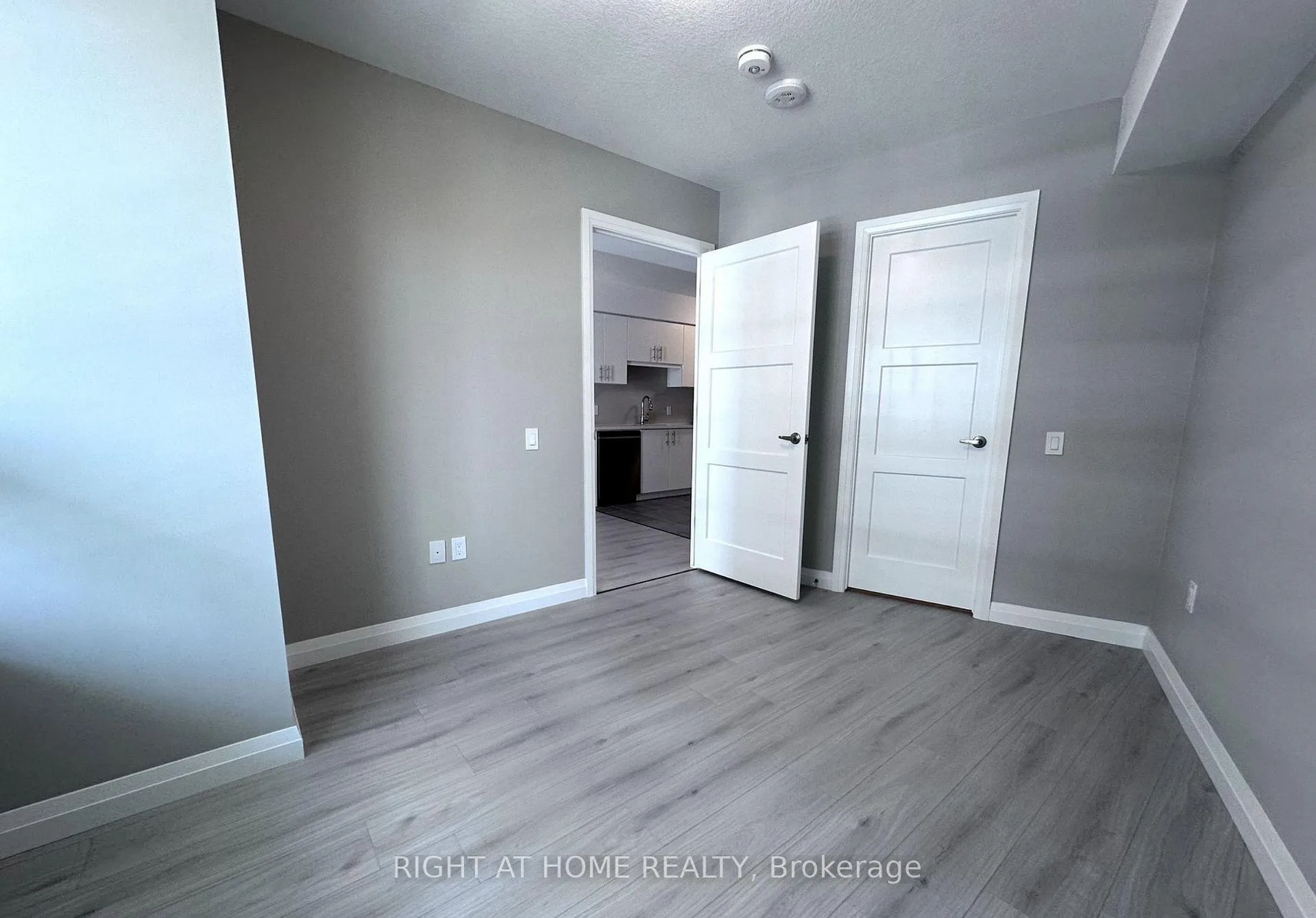 Photo 12 of Unit 511, 93 Arthur Street S, Guelph, St. Patrick's Ward — HOMEH