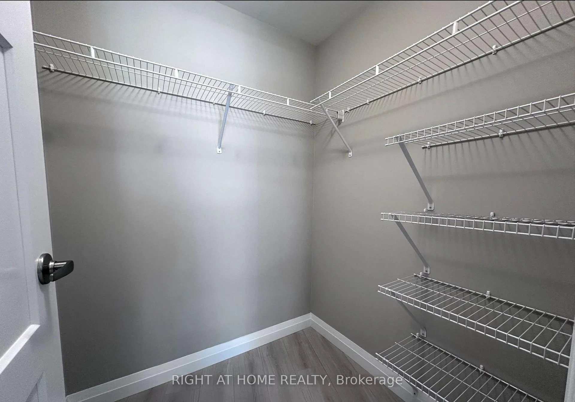 Photo 13 of Unit 511, 93 Arthur Street S, Guelph, St. Patrick's Ward — HOMEH