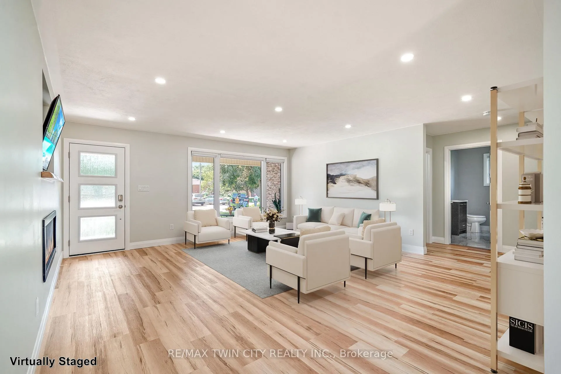 Photo 10 of 33 Tanglewood Terrace, Brantford, Brier Park — HOMEH