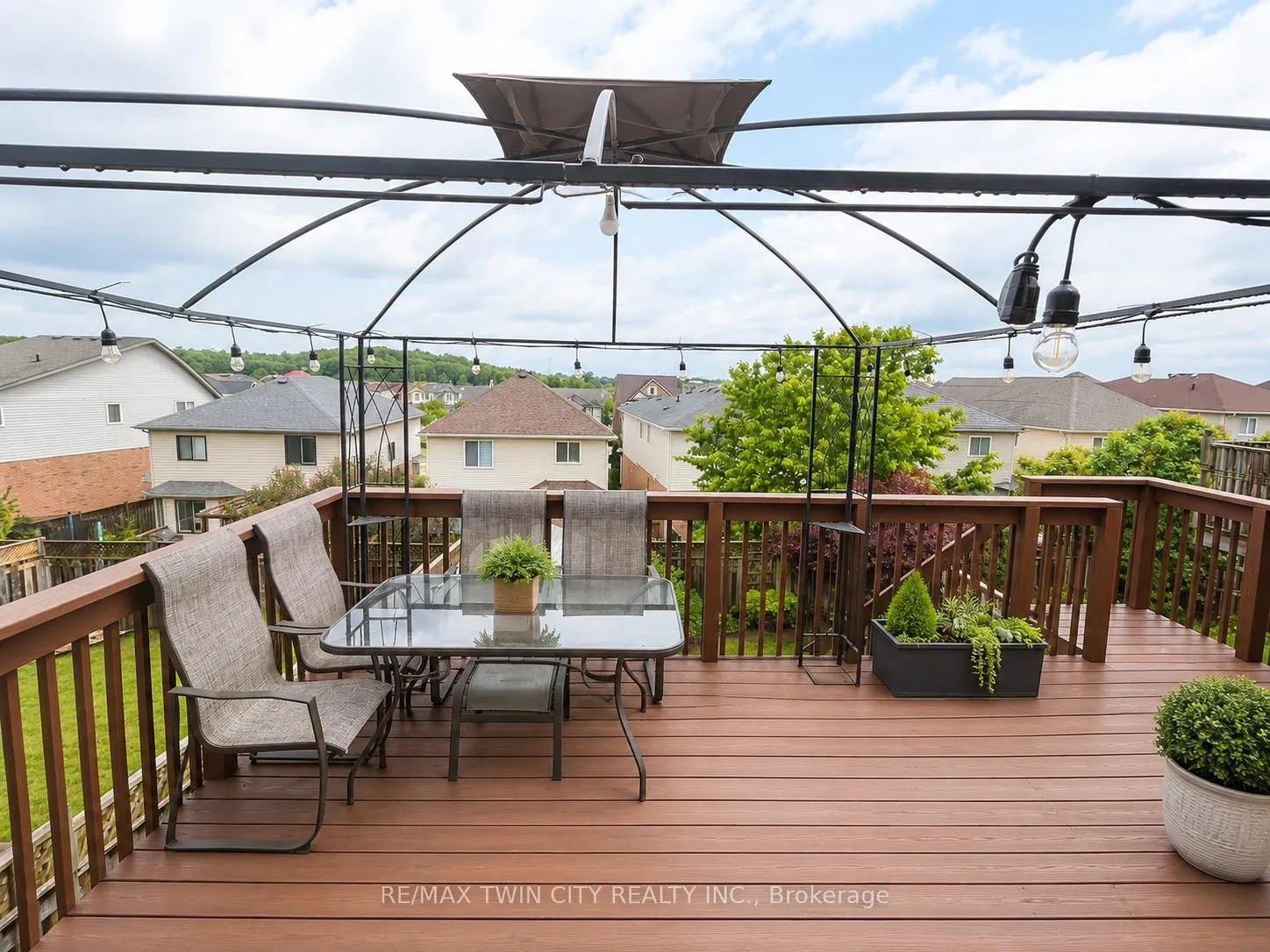 Photo 19 of 506 Activa Avenue, Kitchener, Larentian West — HOMEH