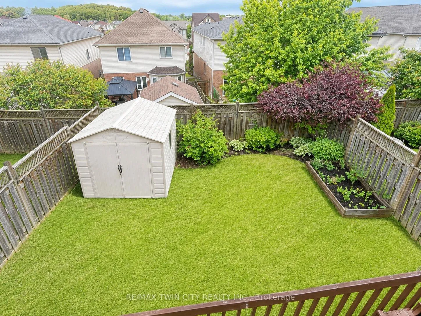 Photo 20 of 506 Activa Avenue, Kitchener, Larentian West — HOMEH