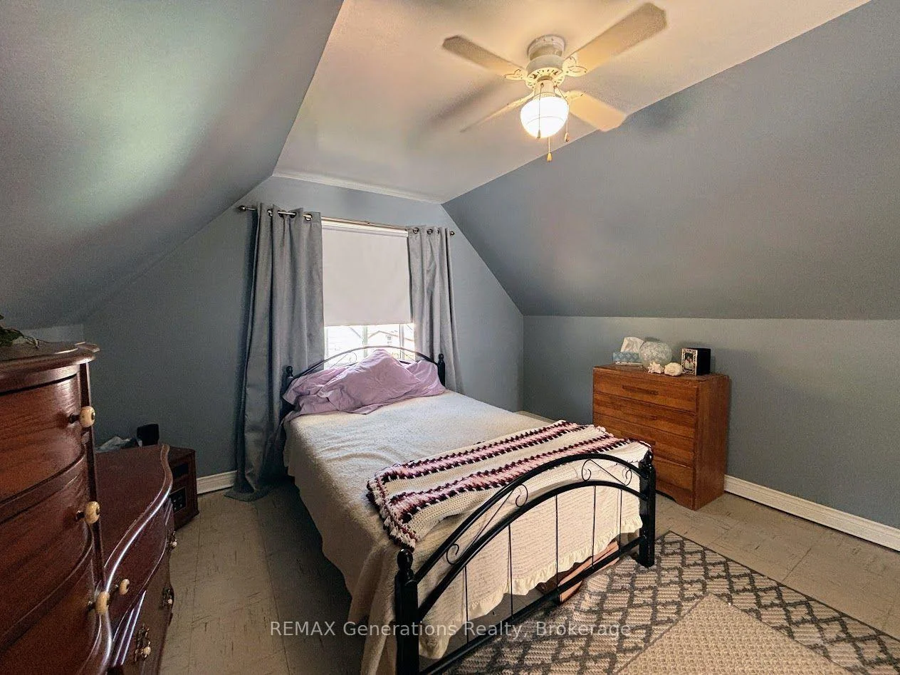 Photo 23 of 18 Swallow Drive, Manitouwadge, TB-73 — HOMEH