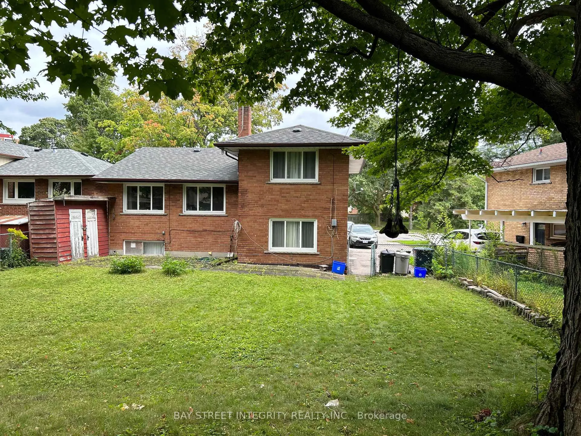 Photo 2 of 16 Highhill Drive, Scarborough, Tam O'Shanter-Sullivan — HOMEH