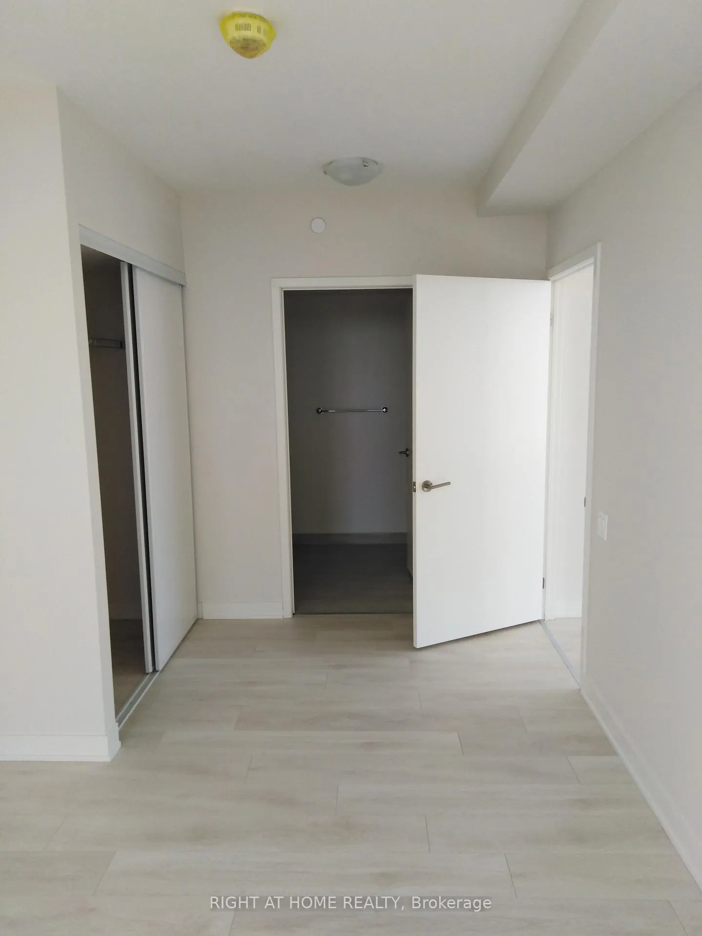 Photo 6 of Unit 2204, 6 Sonic Way NE, Toronto, Flemingdon Park — HOMEH