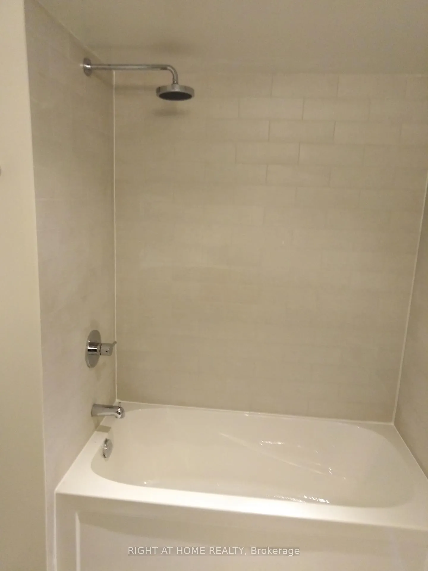 Photo 8 of Unit 2204, 6 Sonic Way NE, Toronto, Flemingdon Park — HOMEH