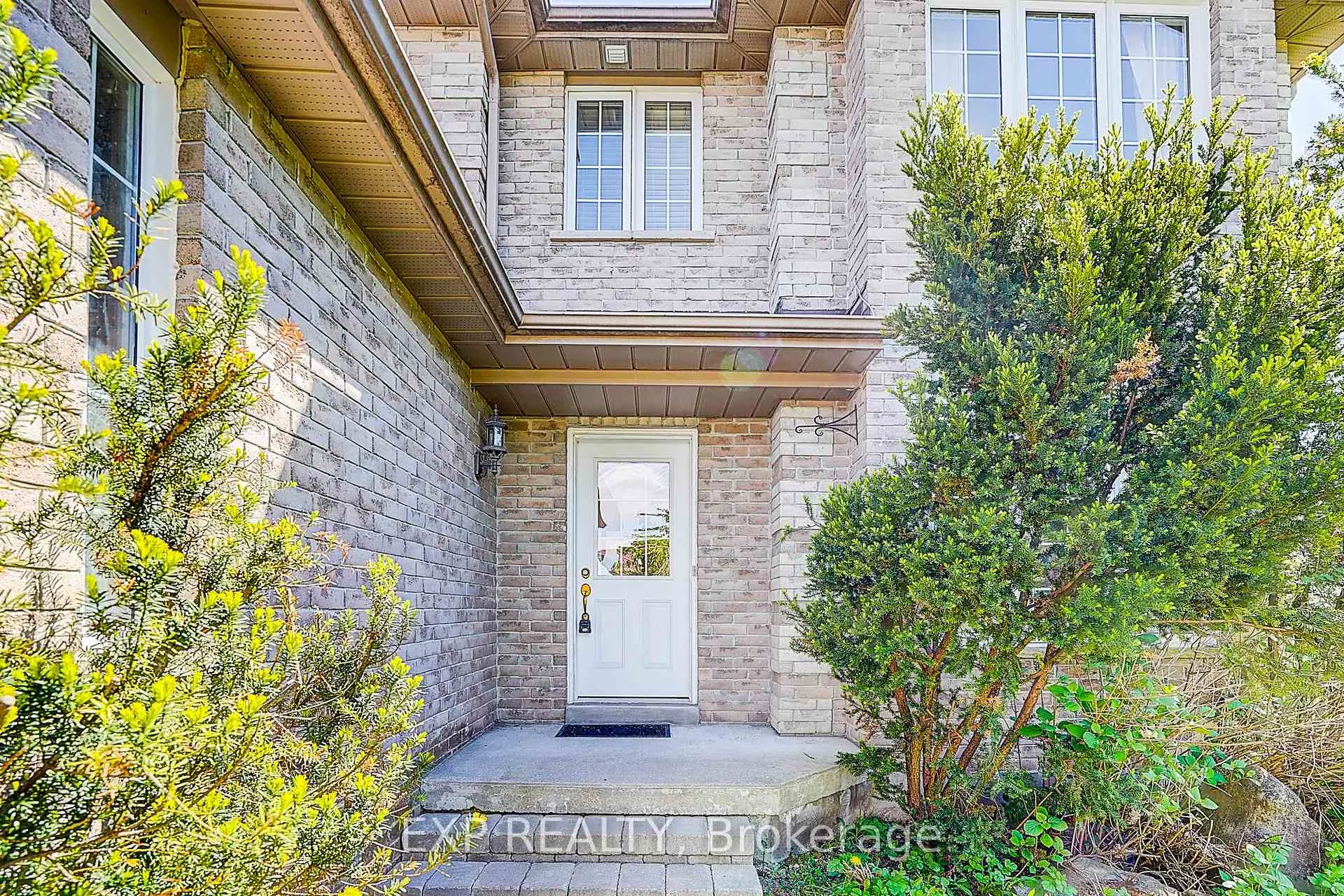 Photo 7 of 121 Tunbridge Road, Barrie, Georgian Drive — HOMEH