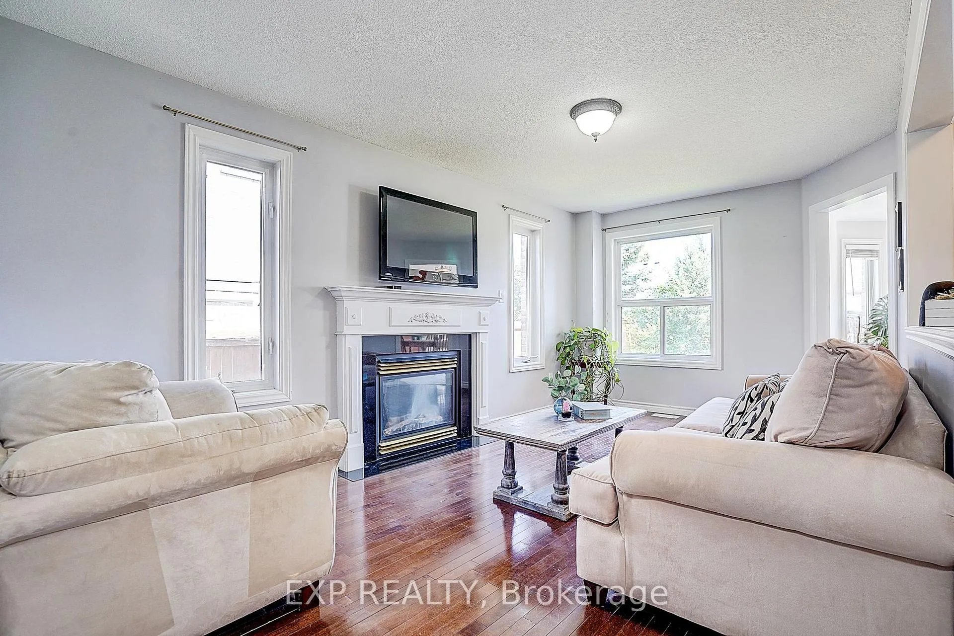 Photo 13 of 121 Tunbridge Road, Barrie, Georgian Drive — HOMEH