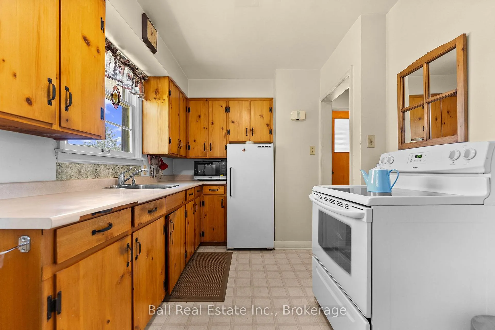 Photo 12 of 488 Hastings Street N, Bancroft, Bancroft Ward — HOMEH