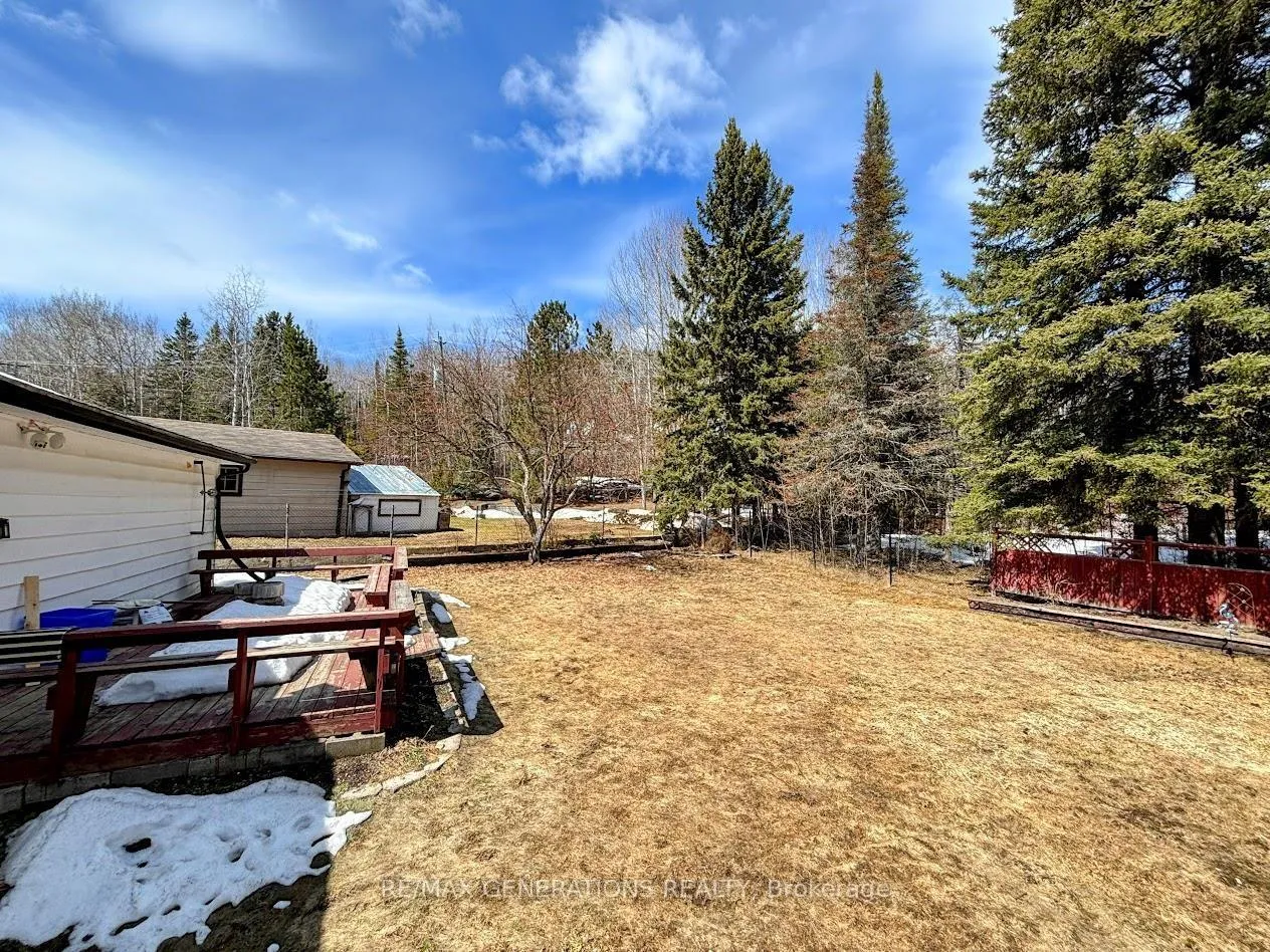 Photo 25 of 7 Swallow Drive, Manitouwadge, TB-73 — HOMEH
