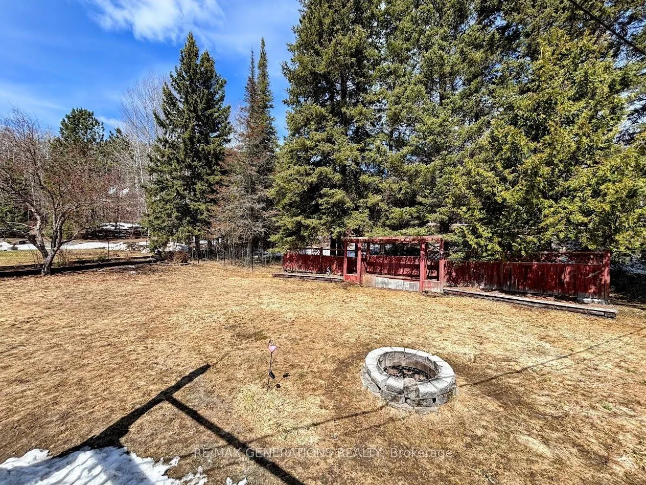 Photo 26 of 7 Swallow Drive, Manitouwadge, TB-73 — HOMEH