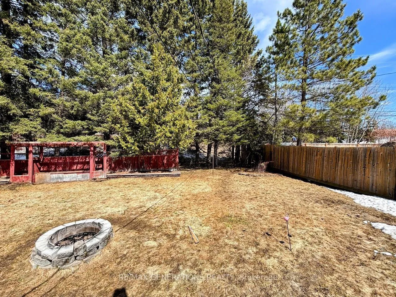 Photo 27 of 7 Swallow Drive, Manitouwadge, TB-73 — HOMEH