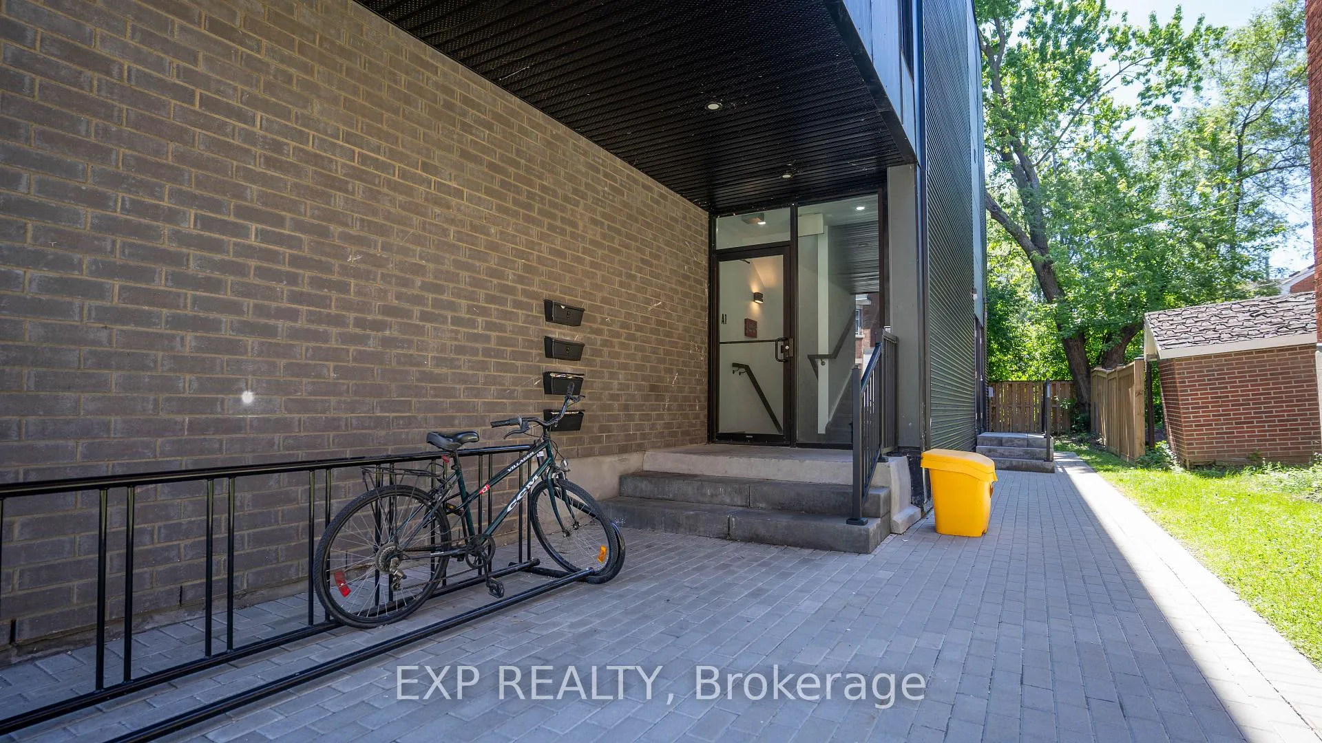 Photo 5 of 316 Somerset Street E, Ottawa, Sandy Hill — HOMEH