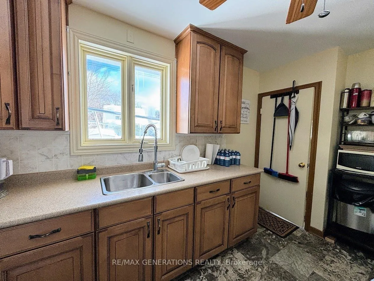 Photo 3 of 16 Wenonah Drive, Manitouwadge, TB-73 — HOMEH