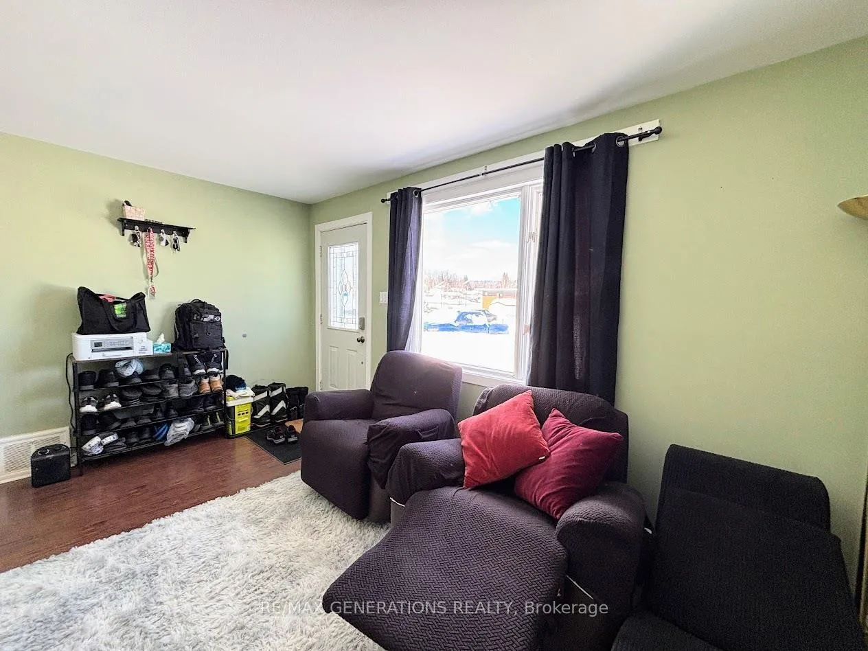 Photo 5 of 16 Wenonah Drive, Manitouwadge, TB-73 — HOMEH