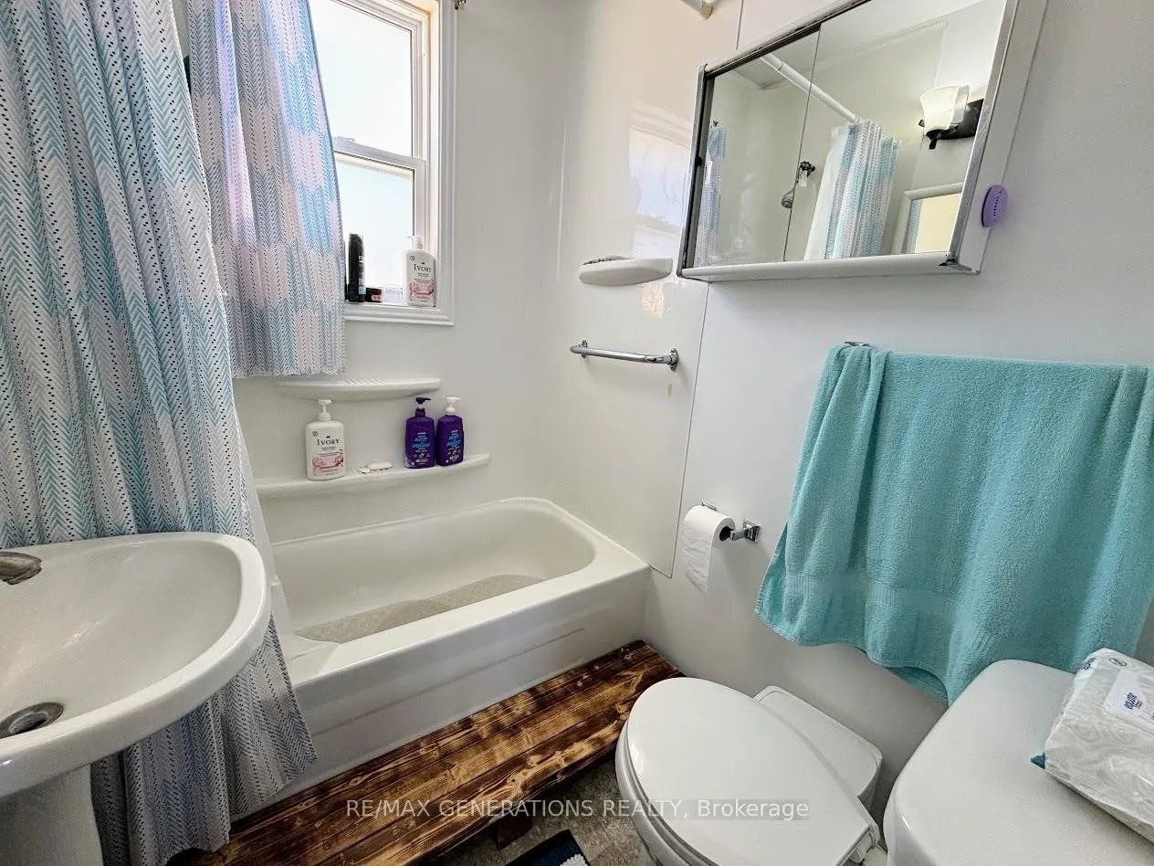 Photo 8 of 16 Wenonah Drive, Manitouwadge, TB-73 — HOMEH