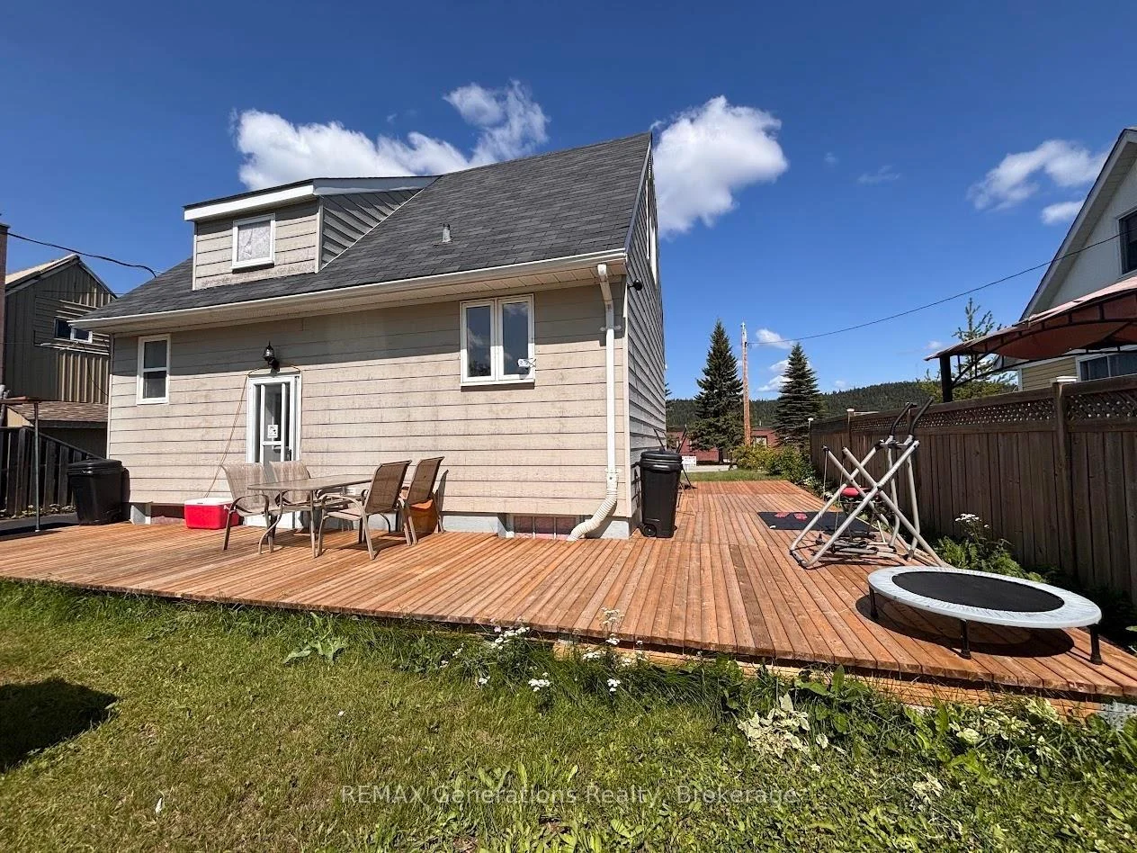 Photo 25 of 16 Wenonah Drive, Manitouwadge, TB-73 — HOMEH
