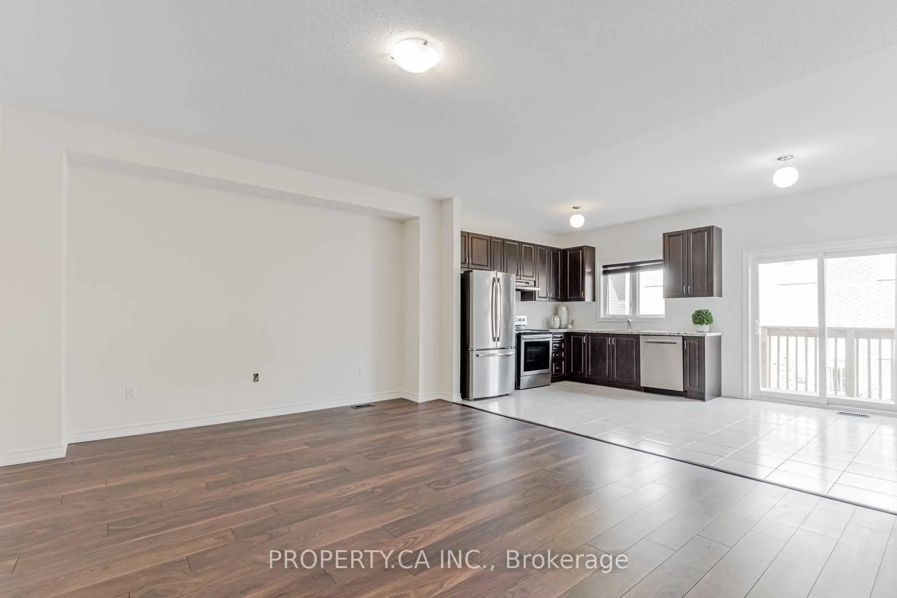 Photo 8 of 1277 Peelar Crescent, Innisfil, Lefroy — HOMEH