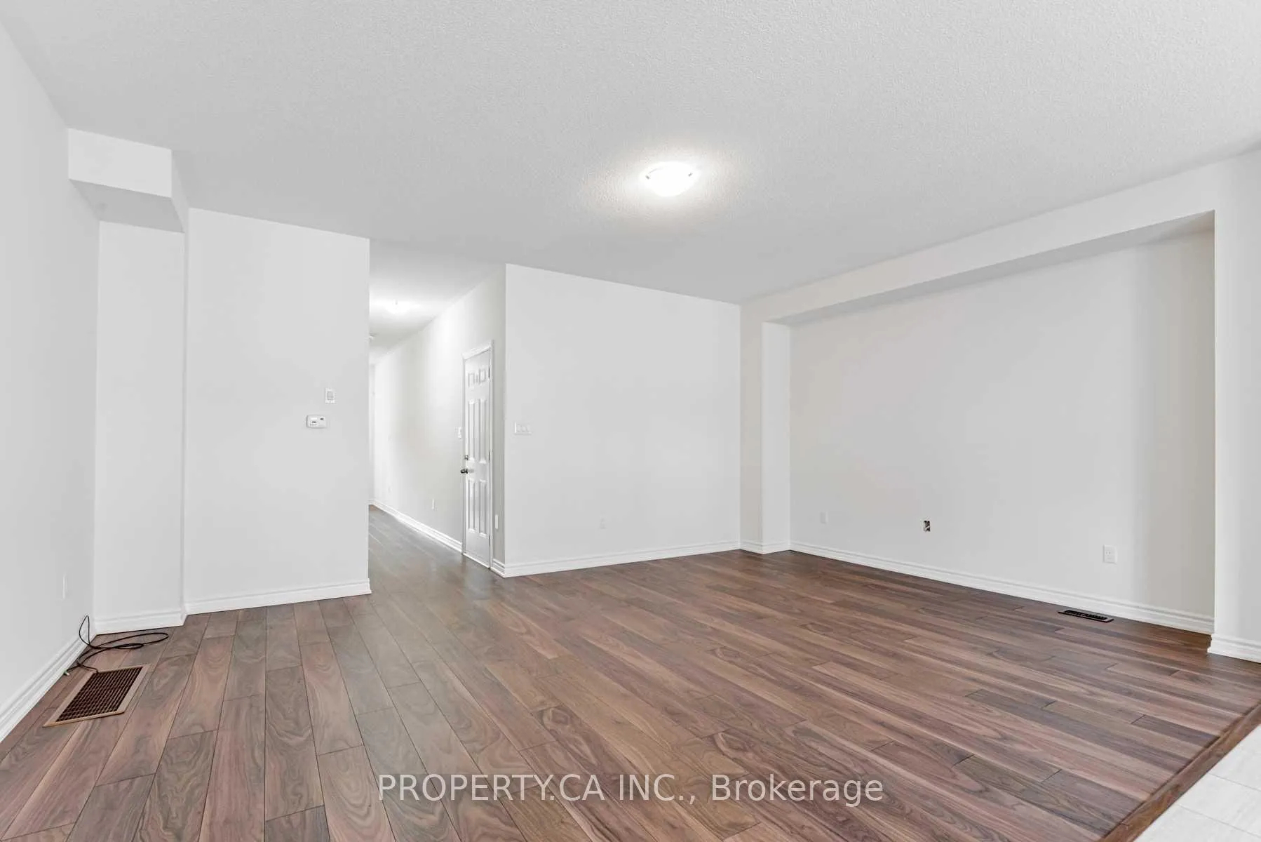 Photo 9 of 1277 Peelar Crescent, Innisfil, Lefroy — HOMEH