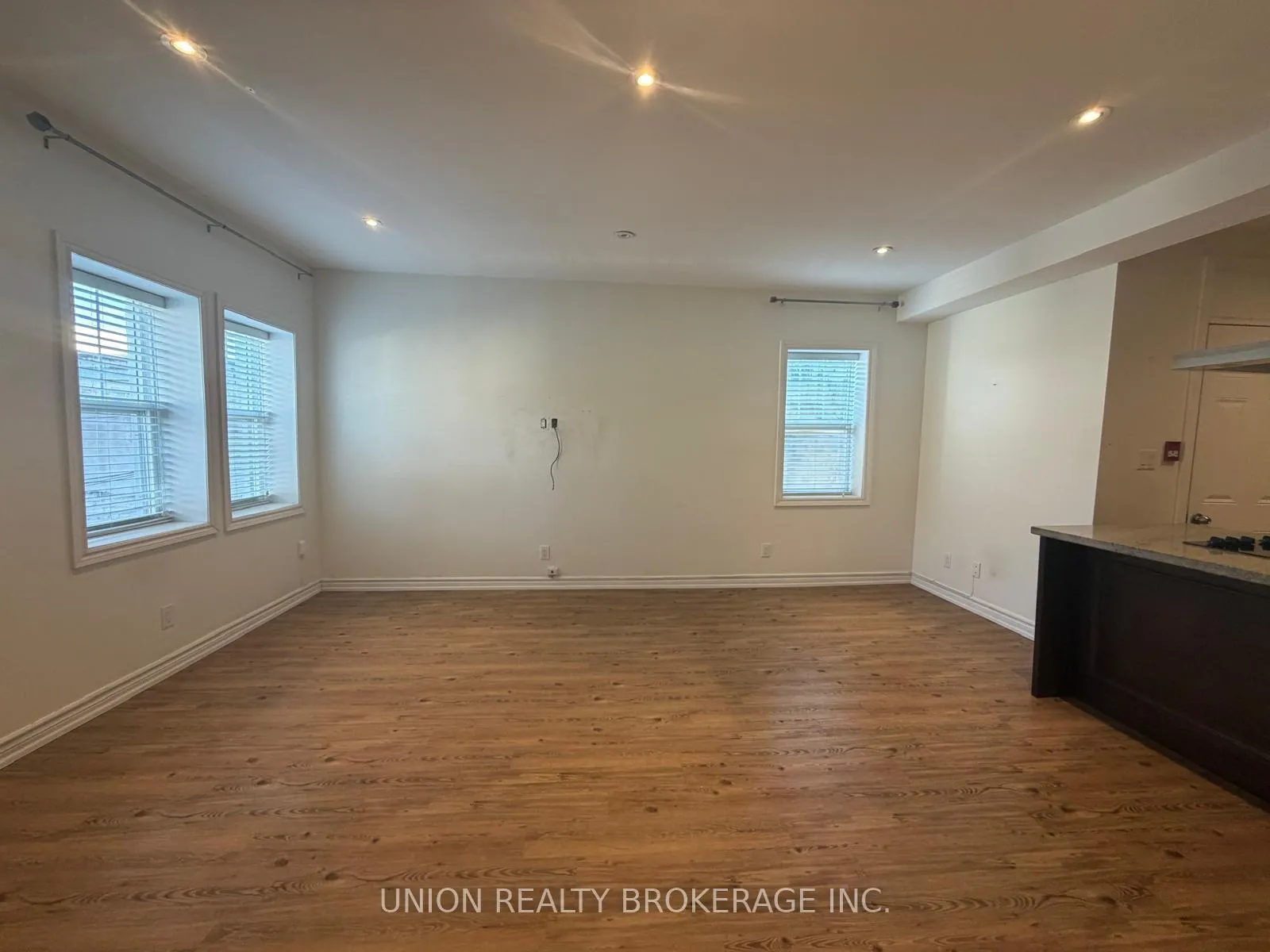 Photo 3 of Unit 7, 85 Beech Avenue, Toronto, The Beaches — HOMEH