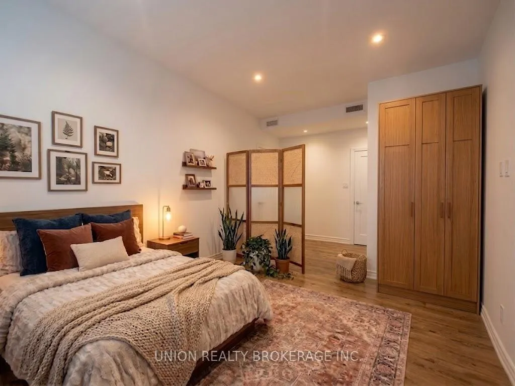 Photo 5 of Unit 7, 85 Beech Avenue, Toronto, The Beaches — HOMEH