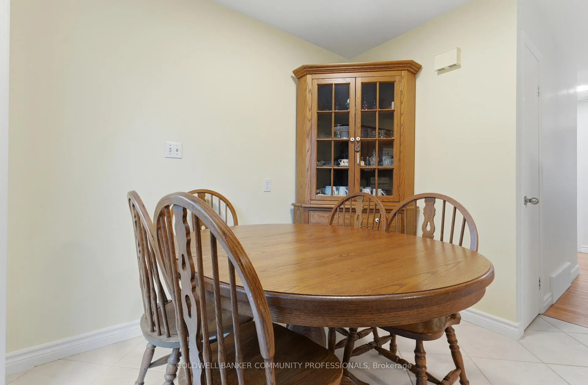 Photo 14 of 61 San Pedro Drive, Hamilton, Mountview — HOMEH