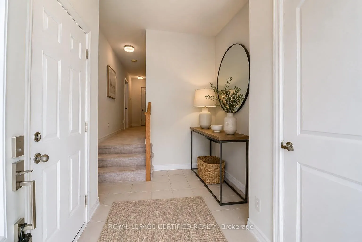 Photo 4 of 2013 Cameron Lott Crescent, Oshawa, Kedron — HOMEH