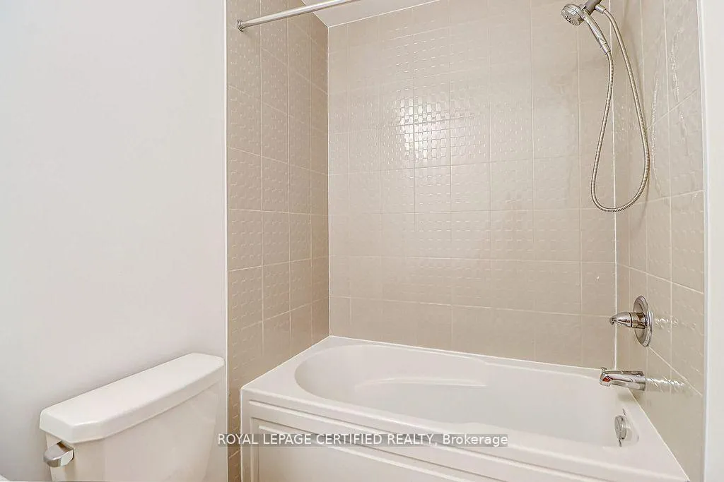 Photo 37 of 2013 Cameron Lott Crescent, Oshawa, Kedron — HOMEH