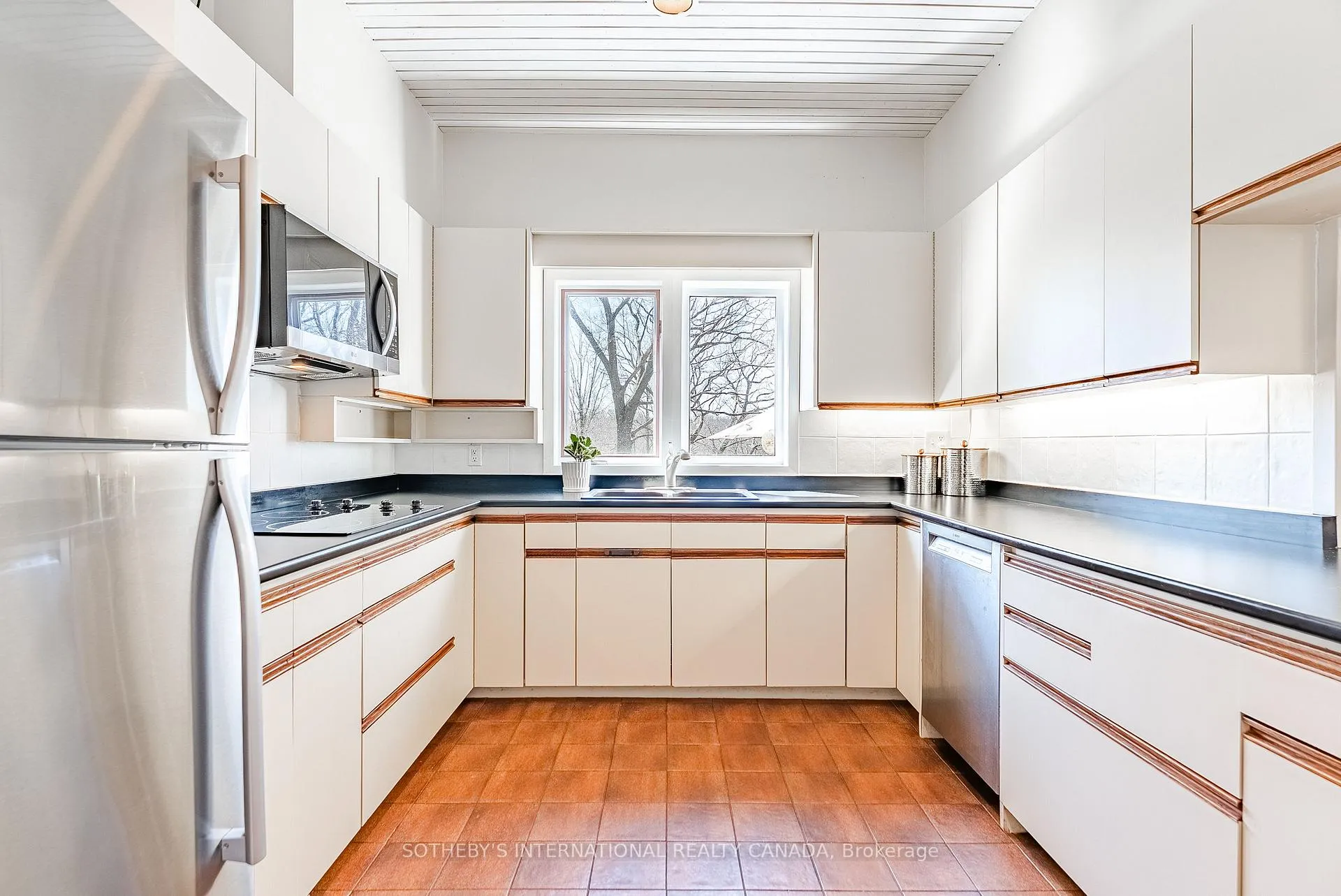Photo 15 of 20 Ridgeview Court, Hamilton, Ancaster — HOMEH