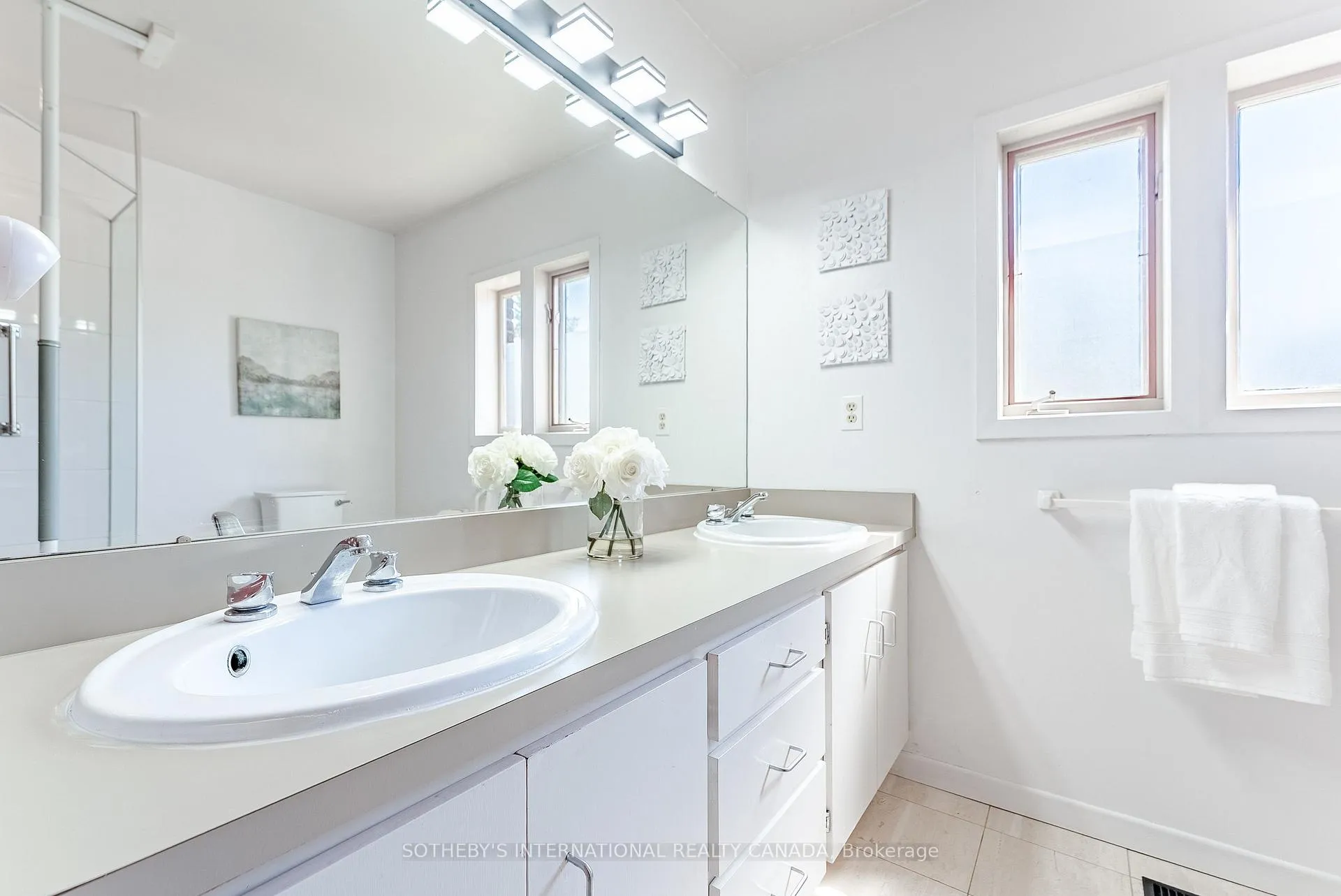 Photo 25 of 20 Ridgeview Court, Hamilton, Ancaster — HOMEH