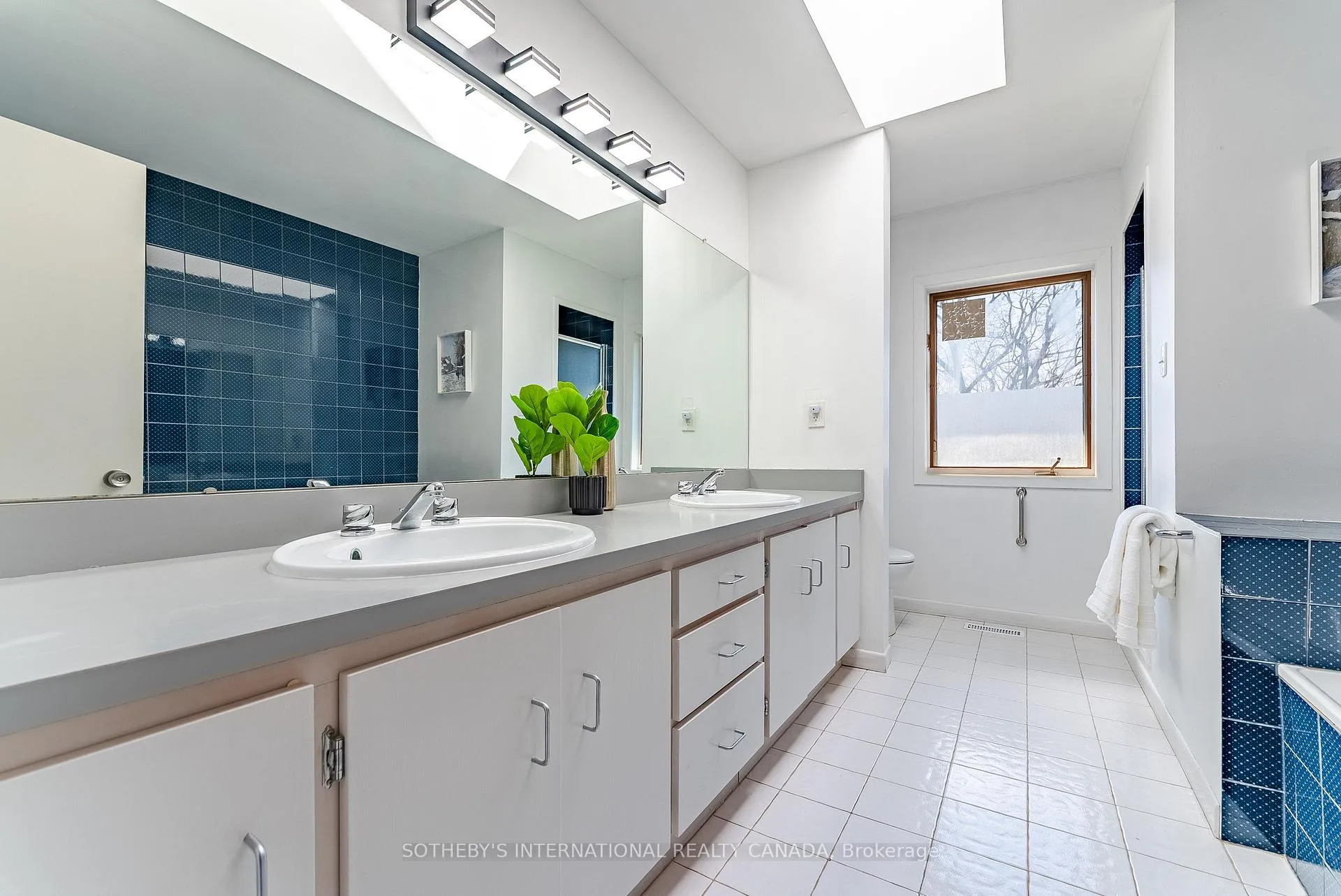 Photo 31 of 20 Ridgeview Court, Hamilton, Ancaster — HOMEH