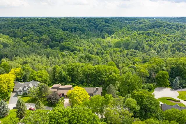 Photo 38 of 20 Ridgeview Court, Hamilton, Ancaster — HOMEH