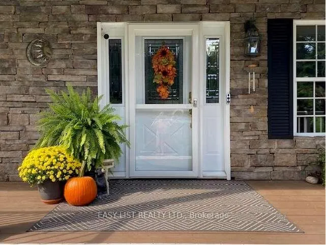 Photo 3 of 527 River Road, Cambridge, Hespeler Village — HOMEH