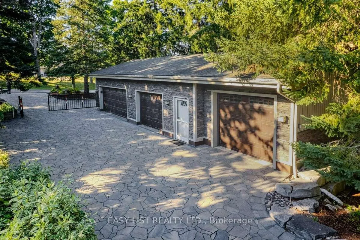 Photo 8 of 527 River Road, Cambridge, Hespeler Village — HOMEH