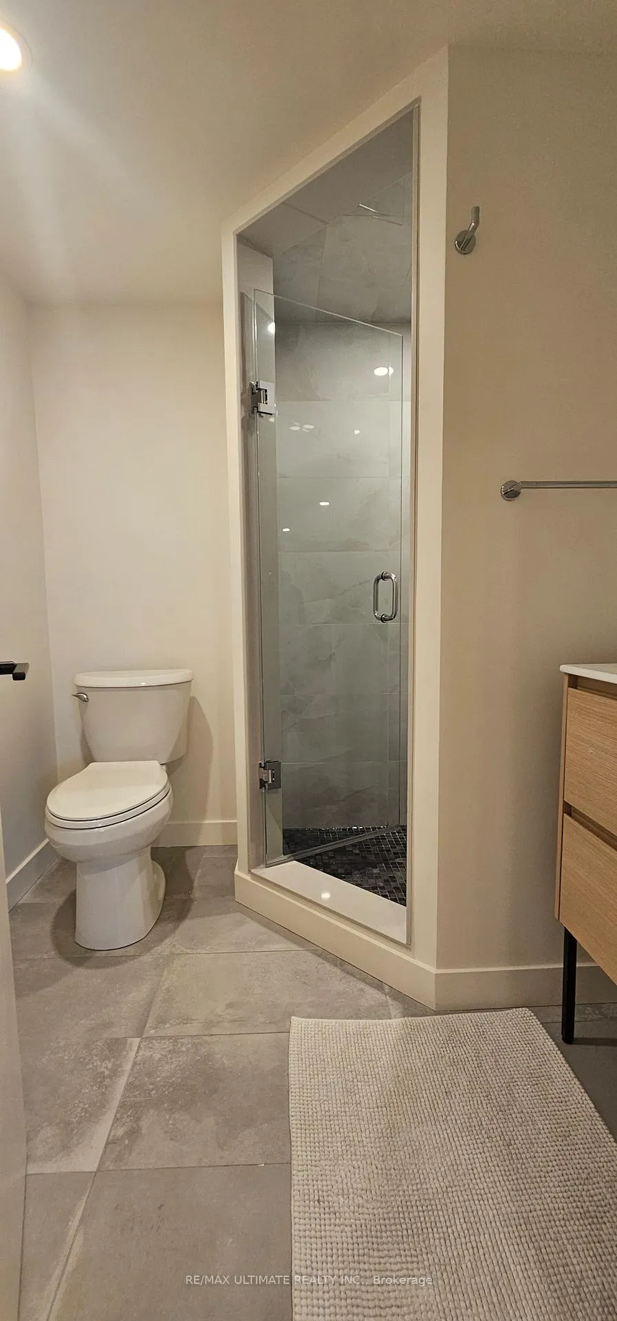 Photo 15 of Unit Basement, 539 Rustic Road, North York, Maple Leaf — HOMEH