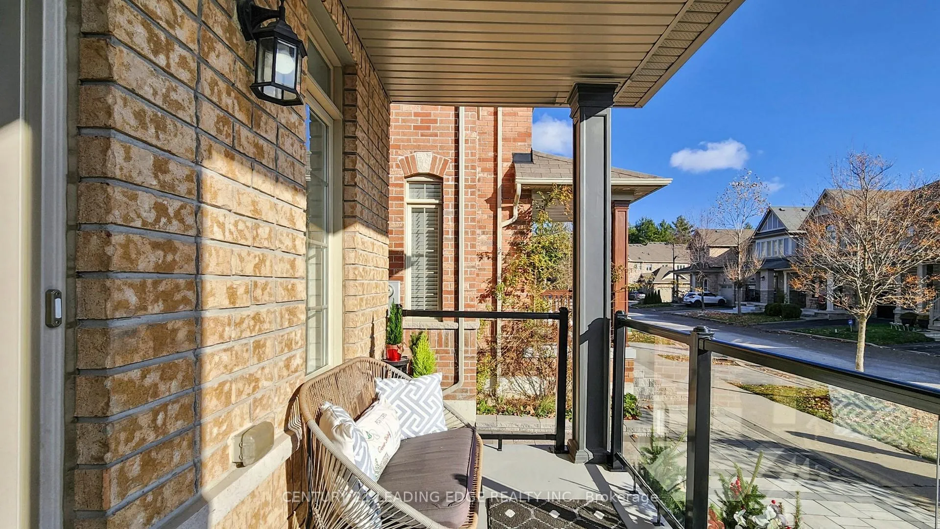 Photo 3 of 1574 Edgecroft Drive, Pickering, Duffin Heights — HOMEH