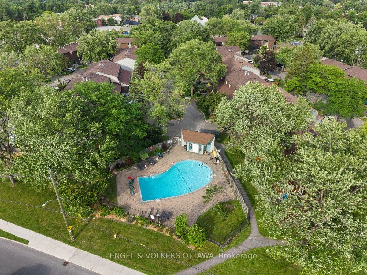 Photo 32 of 34 Viewpointe Private, Ottawa, Mooneys Bay/Riverside Park — HOMEH