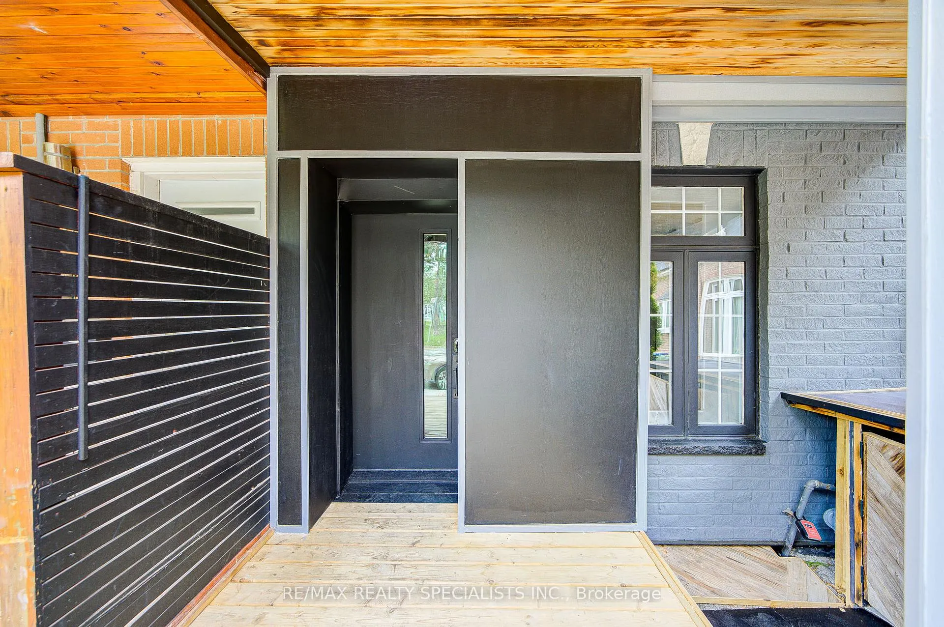 Photo 3 of 10 Saunders Avenue, Toronto, Roncesvalles — HOMEH