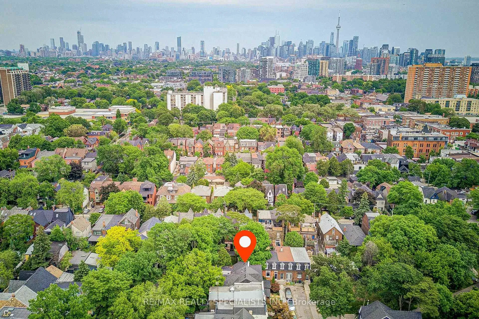 Photo 4 of 10 Saunders Avenue, Toronto, Roncesvalles — HOMEH
