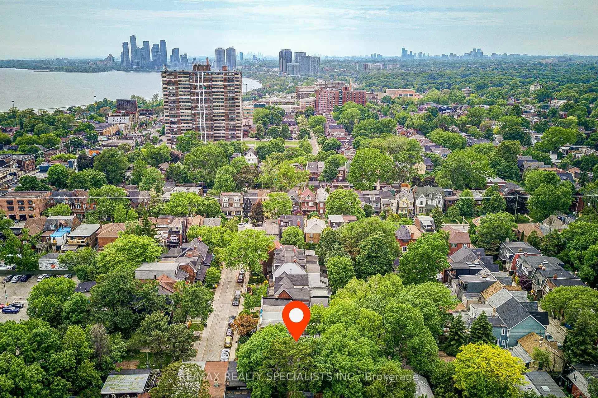 Photo 5 of 10 Saunders Avenue, Toronto, Roncesvalles — HOMEH