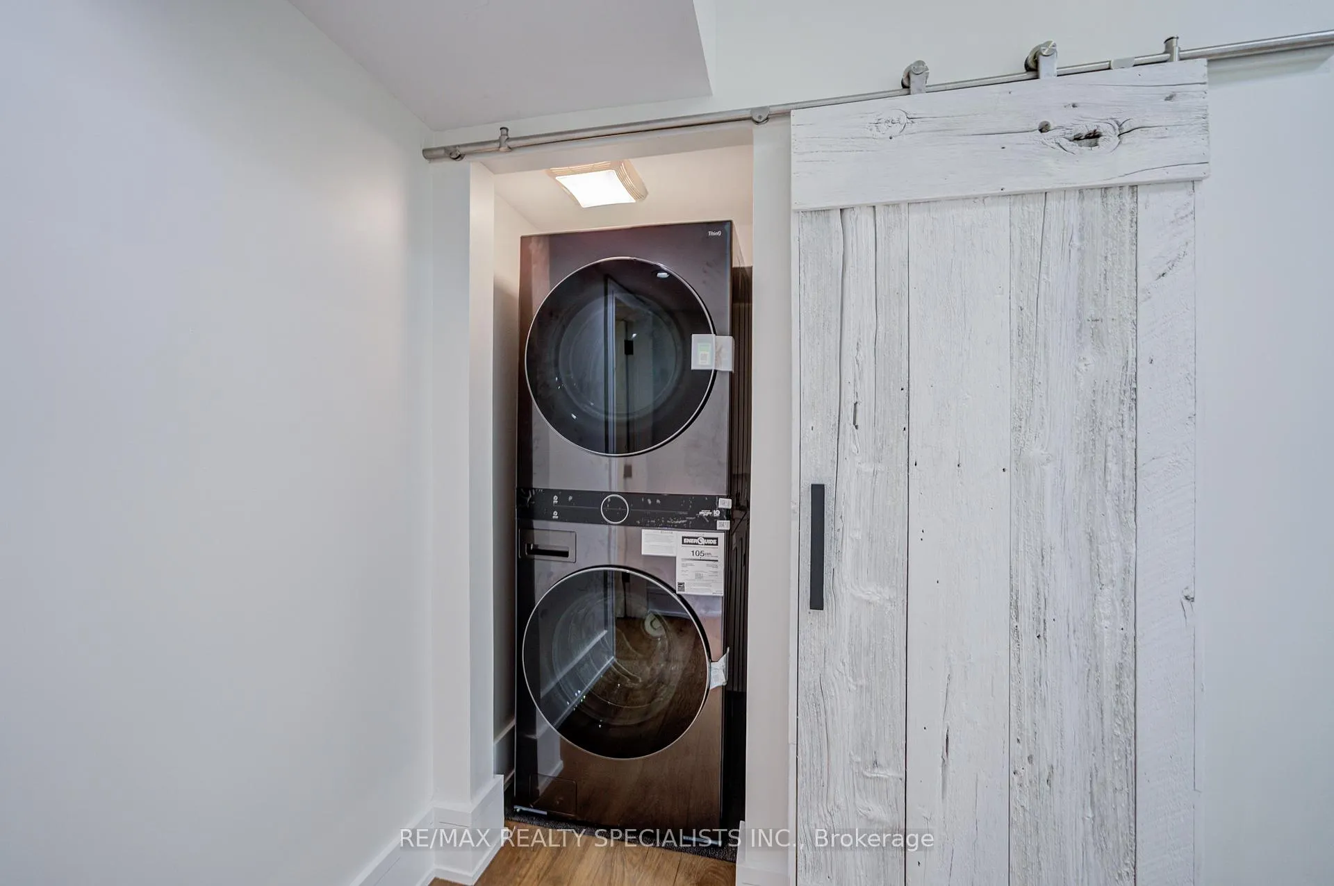 Photo 18 of 10 Saunders Avenue, Toronto, Roncesvalles — HOMEH