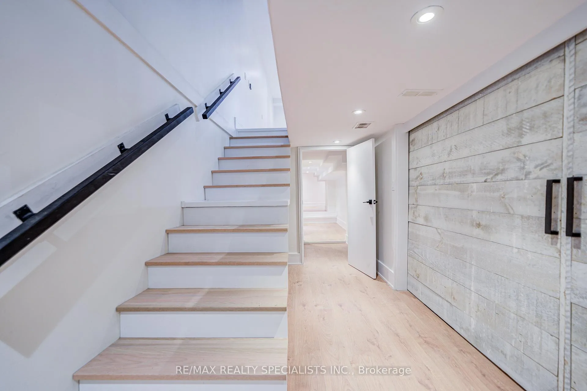 Photo 29 of 10 Saunders Avenue, Toronto, Roncesvalles — HOMEH