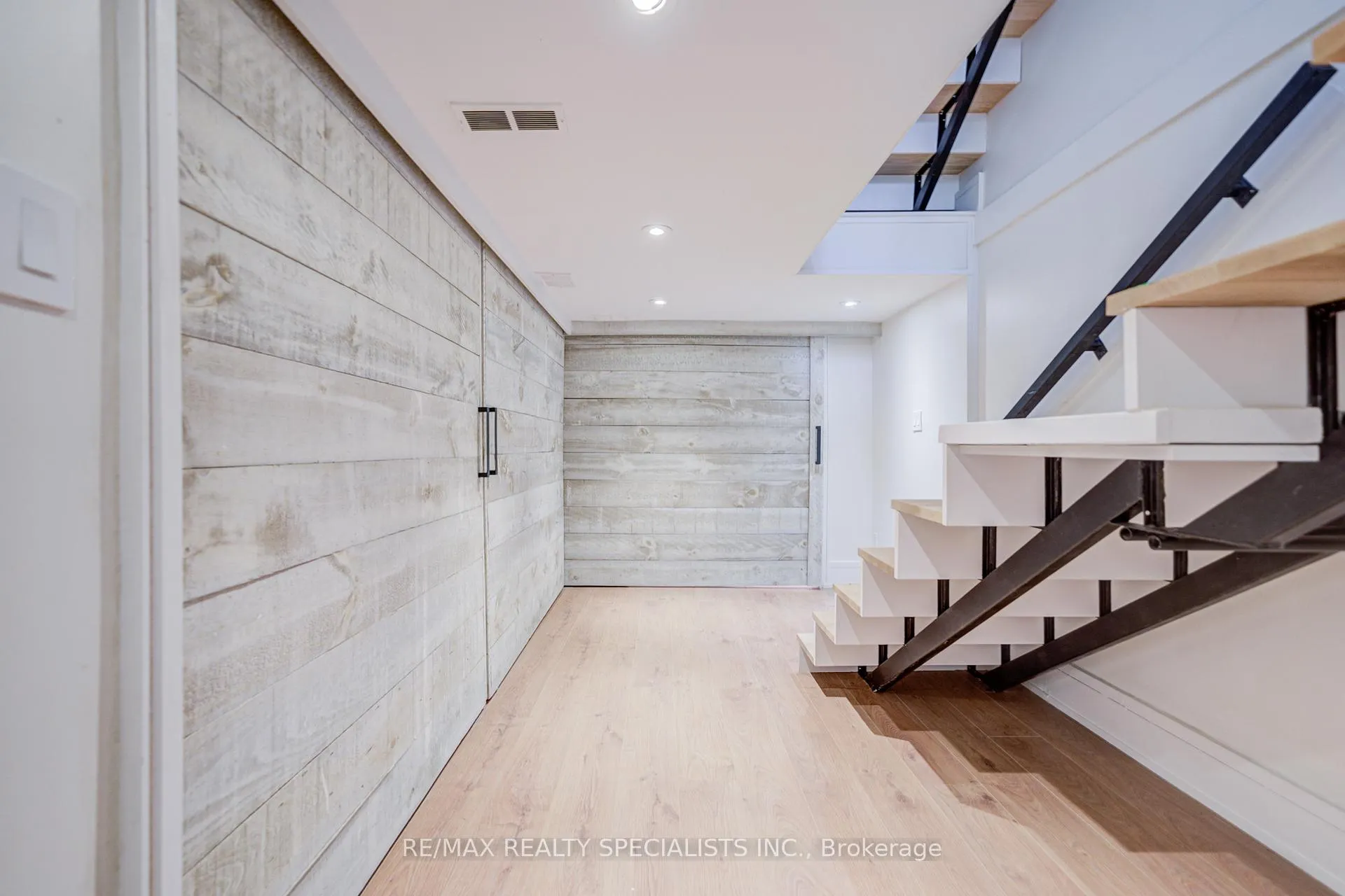 Photo 30 of 10 Saunders Avenue, Toronto, Roncesvalles — HOMEH