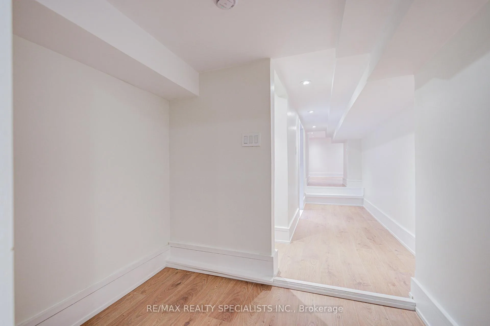 Photo 31 of 10 Saunders Avenue, Toronto, Roncesvalles — HOMEH