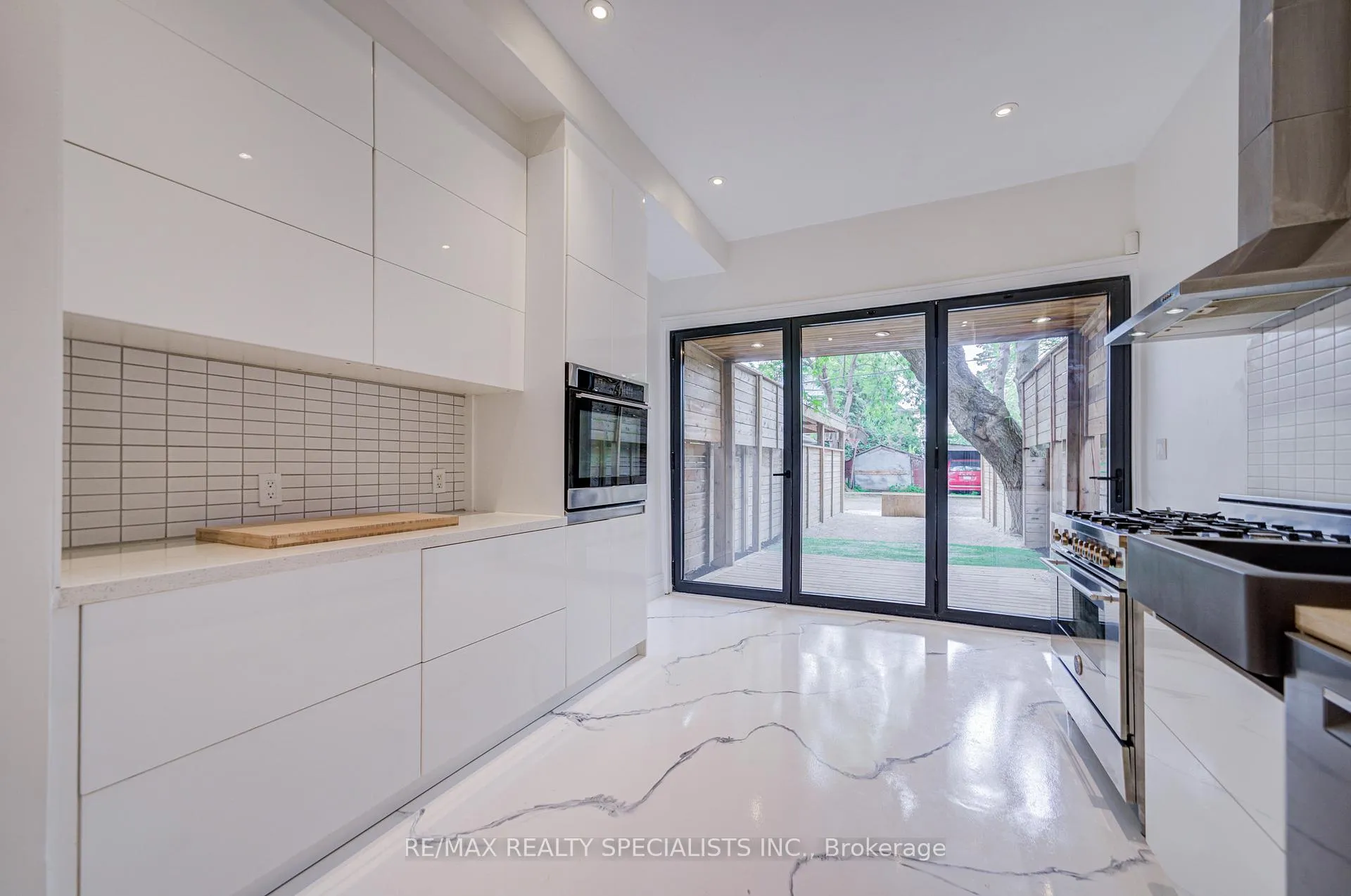 Photo 36 of 10 Saunders Avenue, Toronto, Roncesvalles — HOMEH