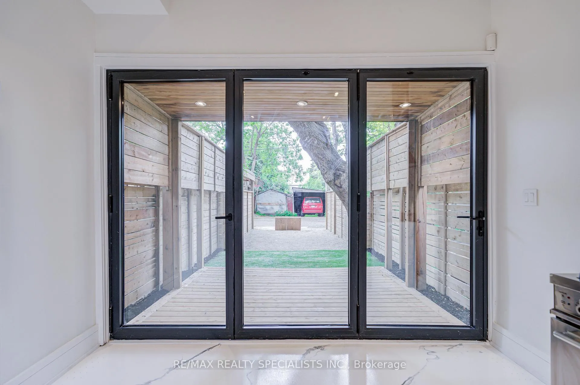 Photo 37 of 10 Saunders Avenue, Toronto, Roncesvalles — HOMEH