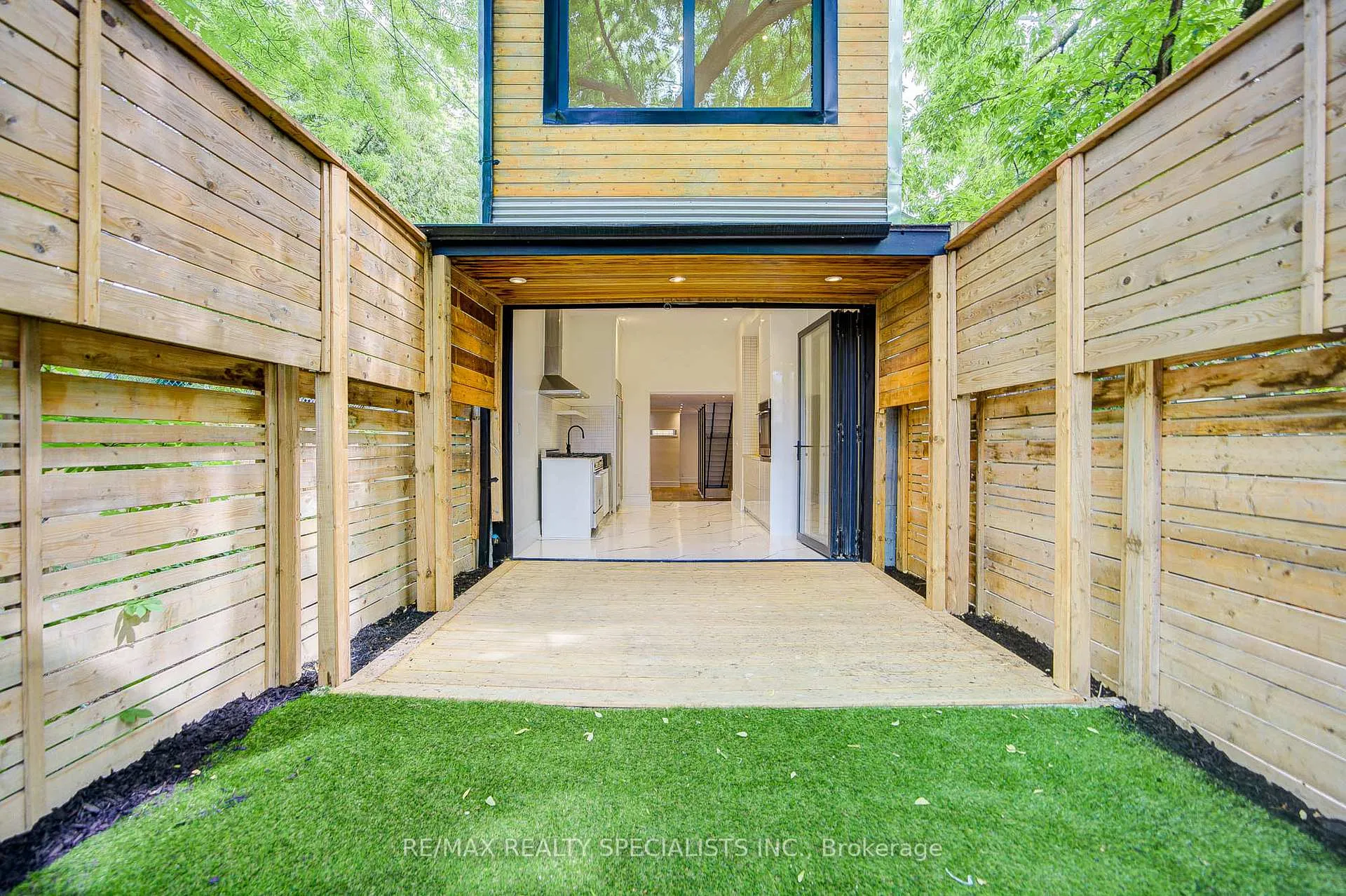 Photo 43 of 10 Saunders Avenue, Toronto, Roncesvalles — HOMEH