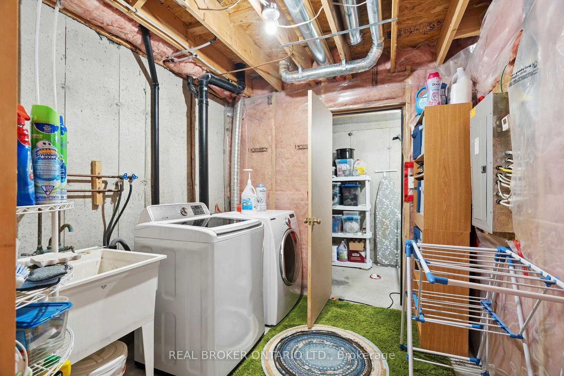 Photo 30 of 22 Sandcreek Lane, Guelph, Grange Road — HOMEH